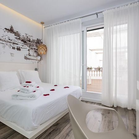 Hotel Abril 37 Ciutadella  Kültér fotó